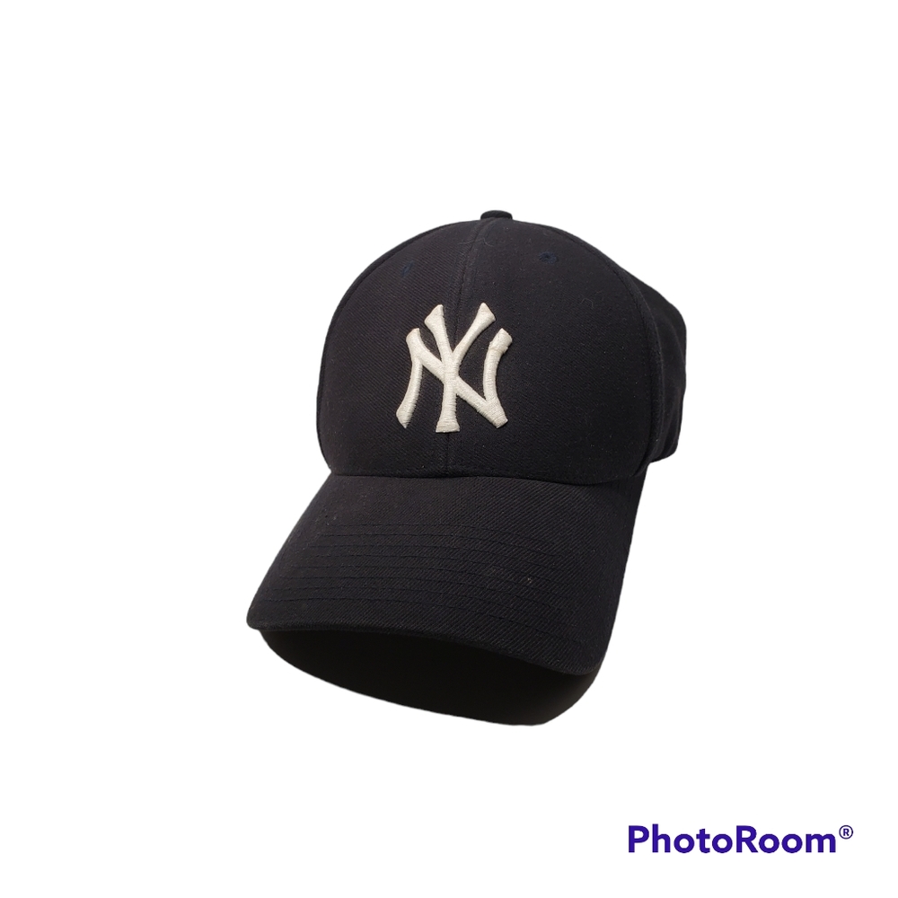 Vintage New York Yankees Baseball Cap / Hat - Adjustable Strap MLB Adult